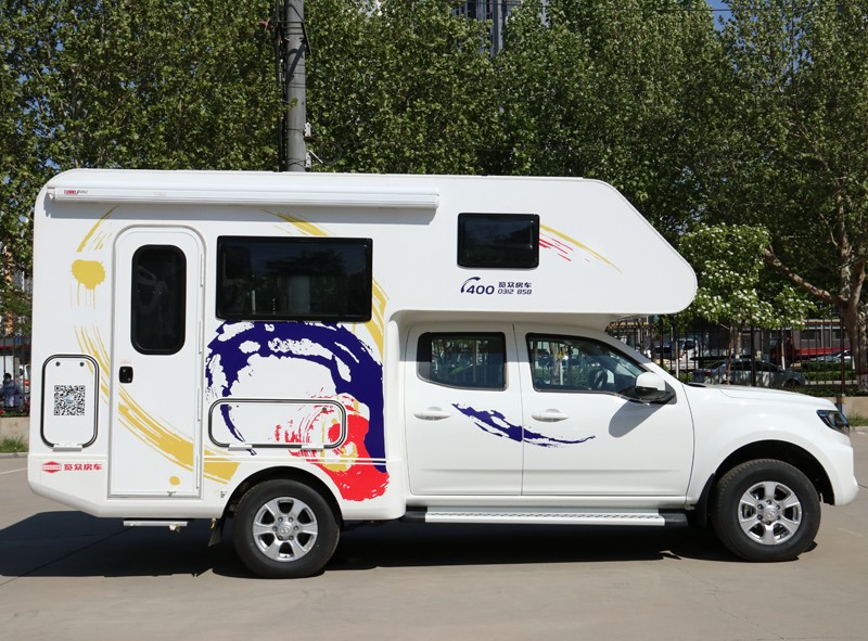 四驅(qū)、兩張超大床人床的房車，看這款