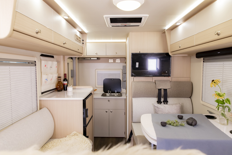 選這輛房車，只為更多山花爛漫