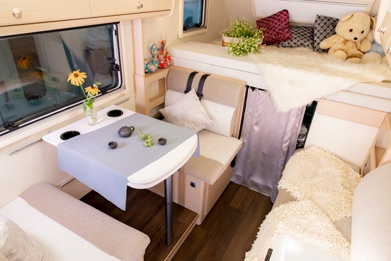 選這輛房車，只為更多山花爛漫