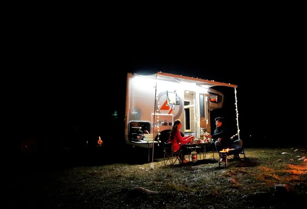 房車用電焦慮？那是因?yàn)闆]有遇見Ta！