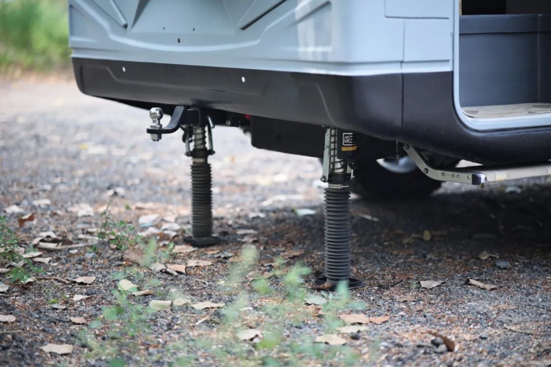 TOD智能四驅(qū) 全車越野套件，這是不是你理想的C型越野房車？