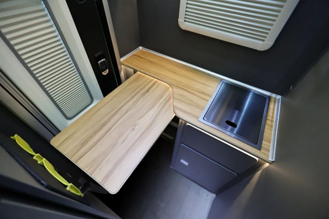 TOD智能四驅(qū) 全車越野套件，這是不是你理想的C型越野房車？